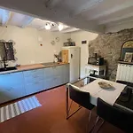 Dimora Medievale Lucolena Apartmán *