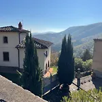 Dimora Medievale Lucolena Apartmán *